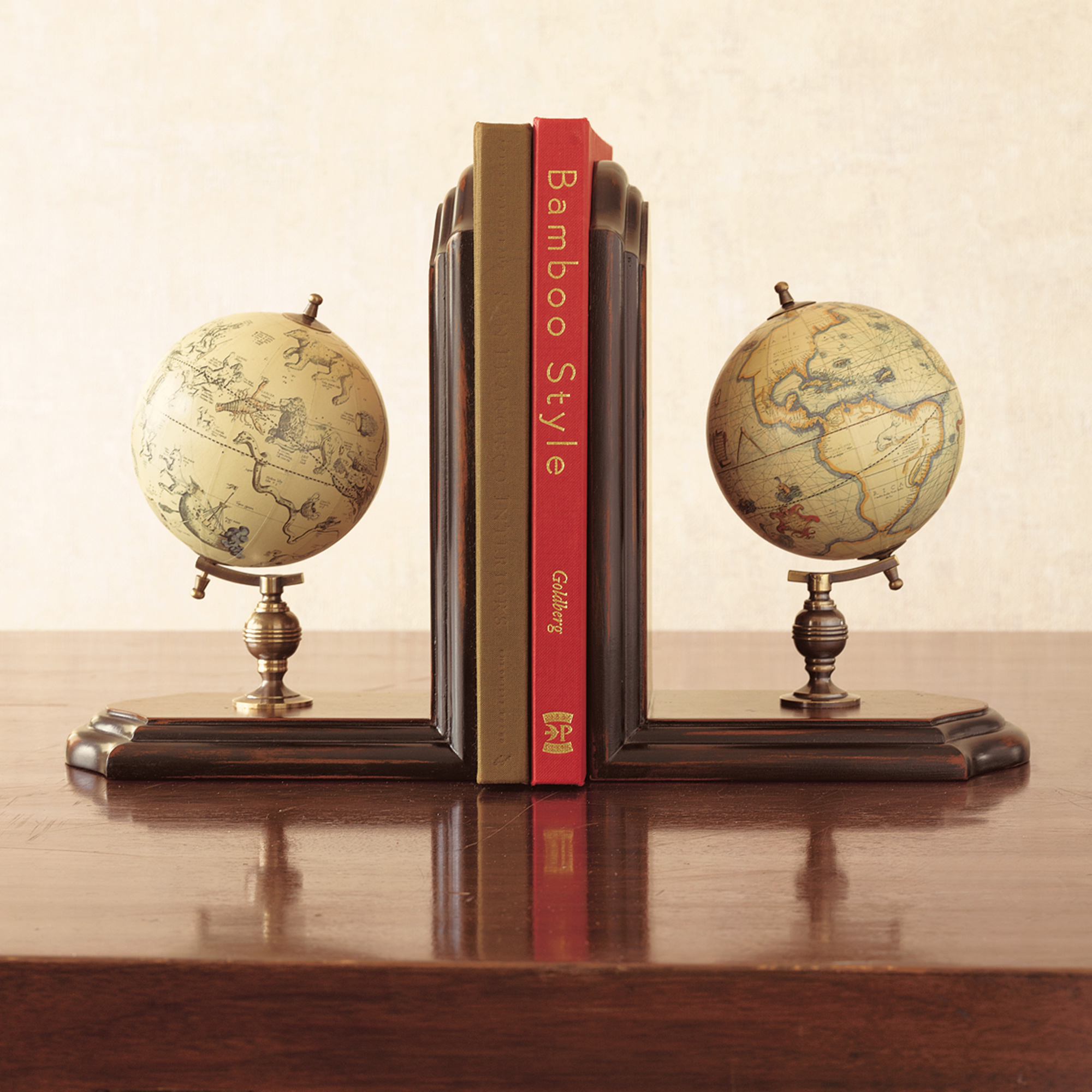 GLOBE BOOKEND PAIR