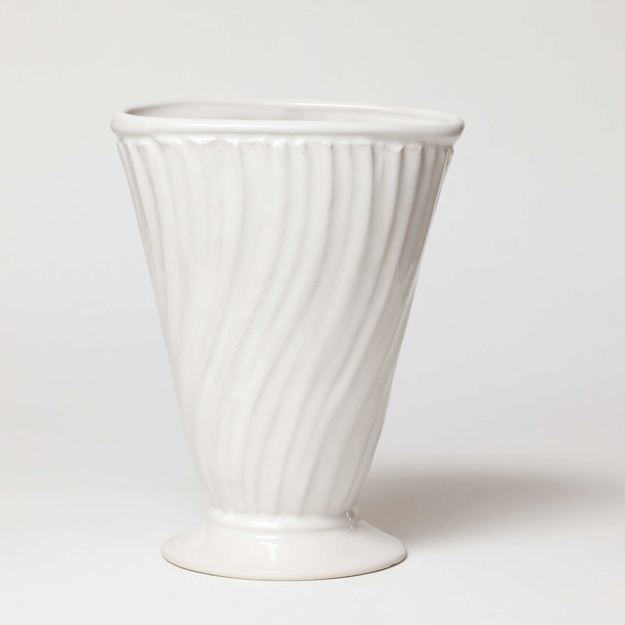 Corinth Oval Vase, White