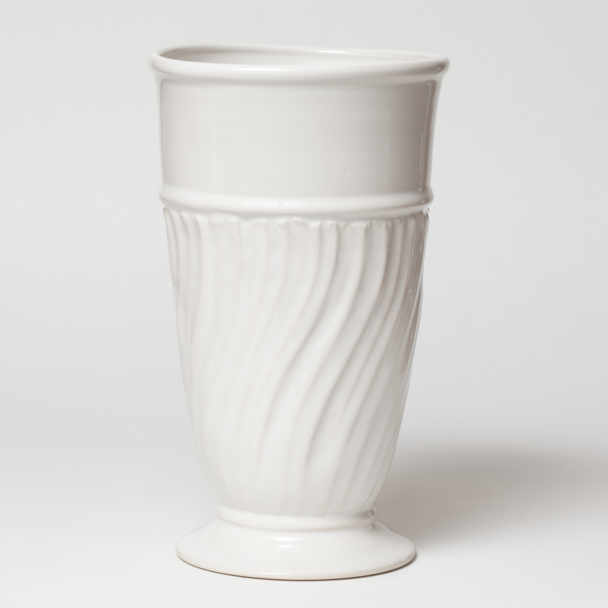 Corinth Vase, White
