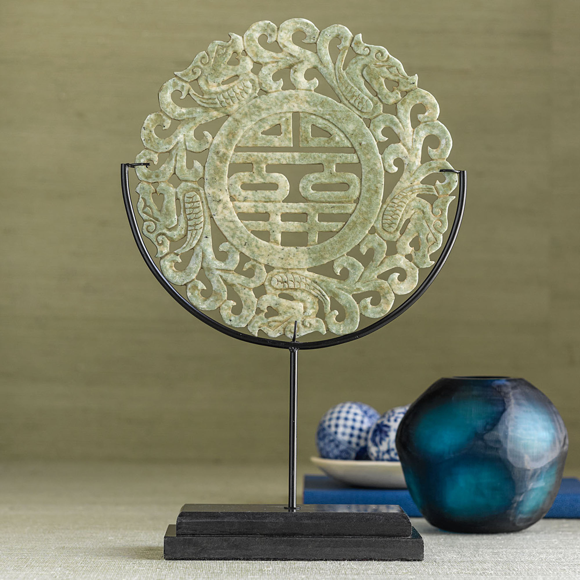 DRAGON MEDALLION