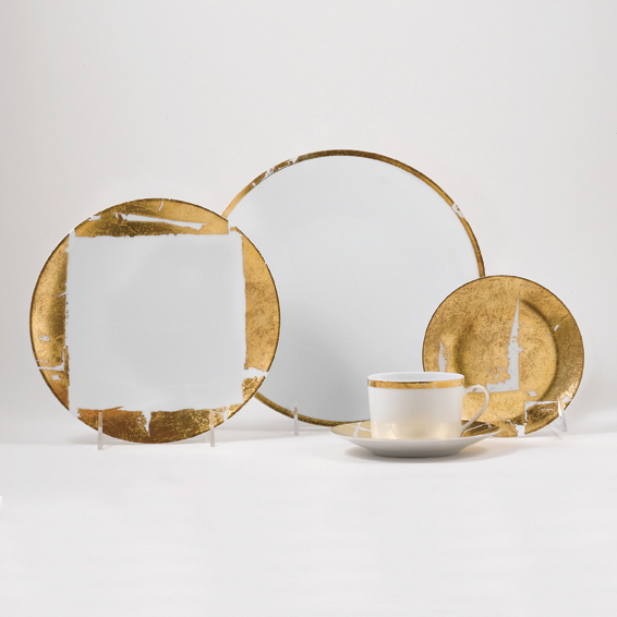 GOLD LEAF FIVE PIECE PLACE SETTING