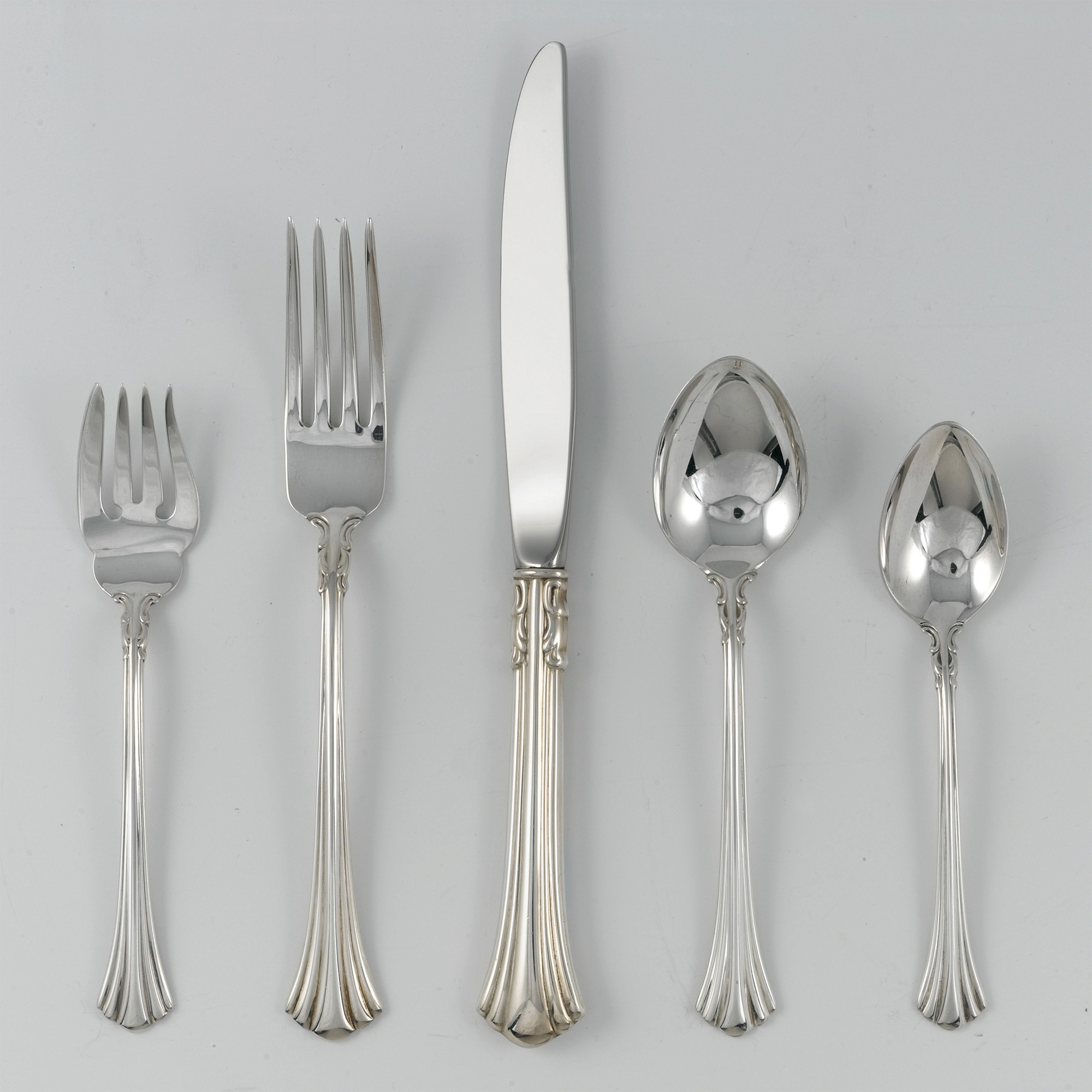 18TH CENTURY FIVE PIECE PLACE SETTING