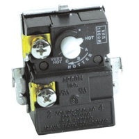 Low Single Pole Univ Thermostat 07723 by Camco