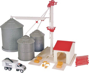 John Deere 1:64 Grain Feed Playset 12924 by RC2 Brands Best Price