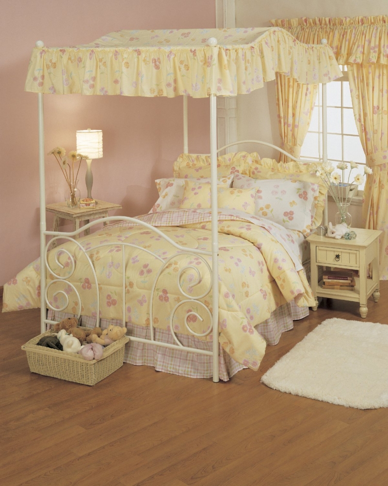 Flower Fields Twin Comforter Set
