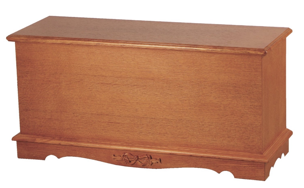 Nostalgic Oak Cedar Chest