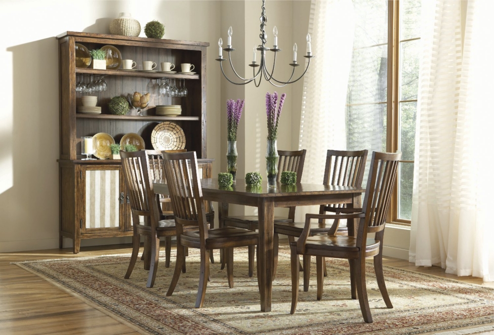 Legends Dining Table