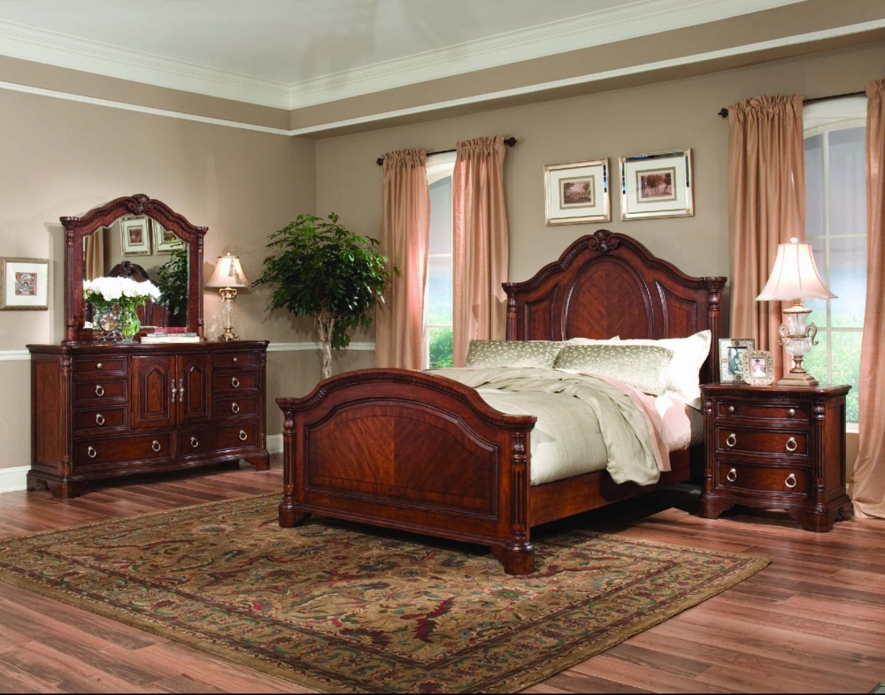 Foxborough King Panel Bedroom Suite