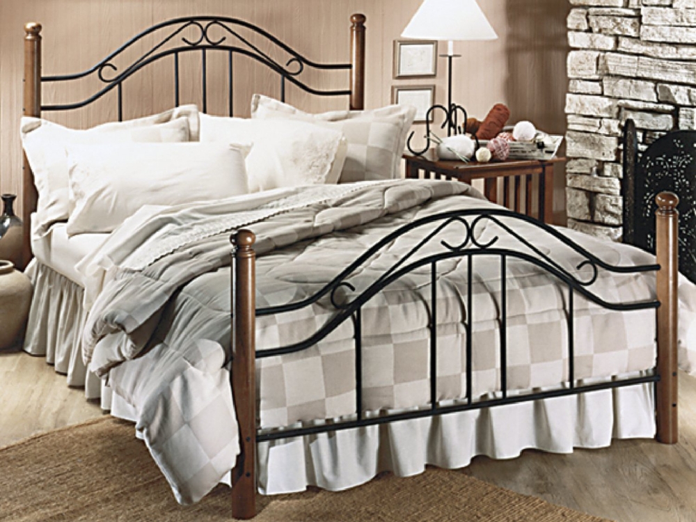 Winsloh Queen Metal Bed with Wooden Accents