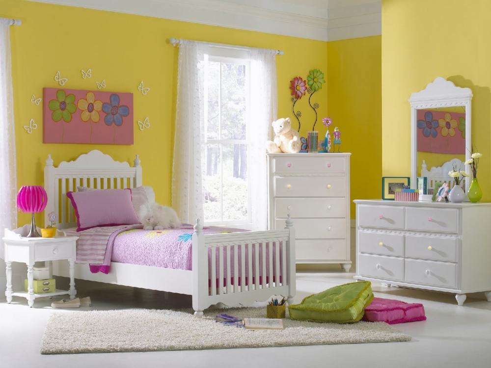 Lauren Twin Poster Bedroom Suite