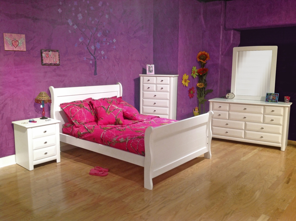 My Room Full Poster Bed