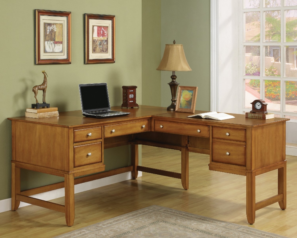 Gordon desk with return