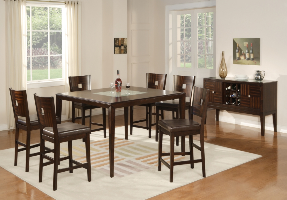 Castlegate Bar table and 4 barstools