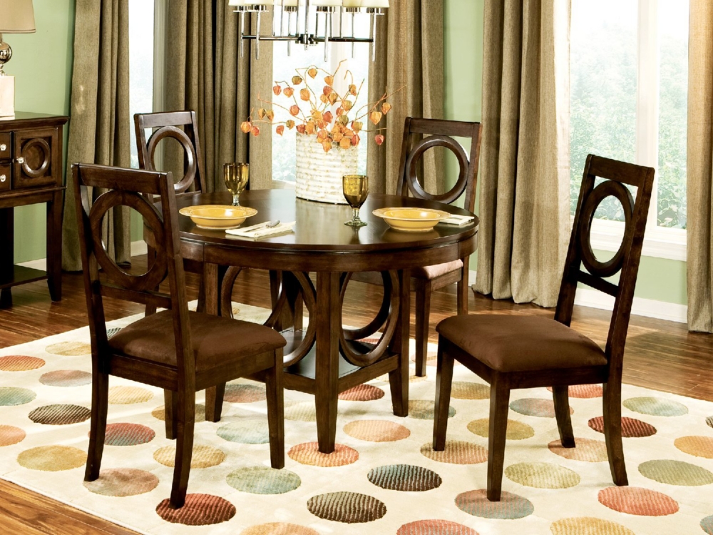 Coterno Dining table and 4 side chairs