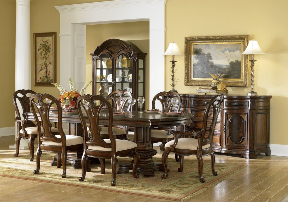 Villa Nueva Dining Table And 4 Side Chairs