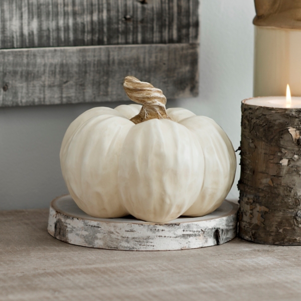 Twisted Stem Cream Resin Pumpkin