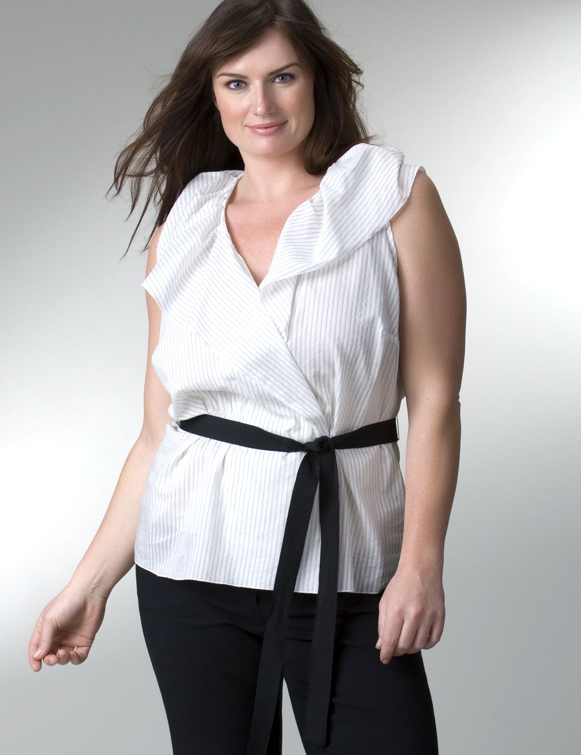Ruffle collar shirt::Tops~~sale tops & sweaters