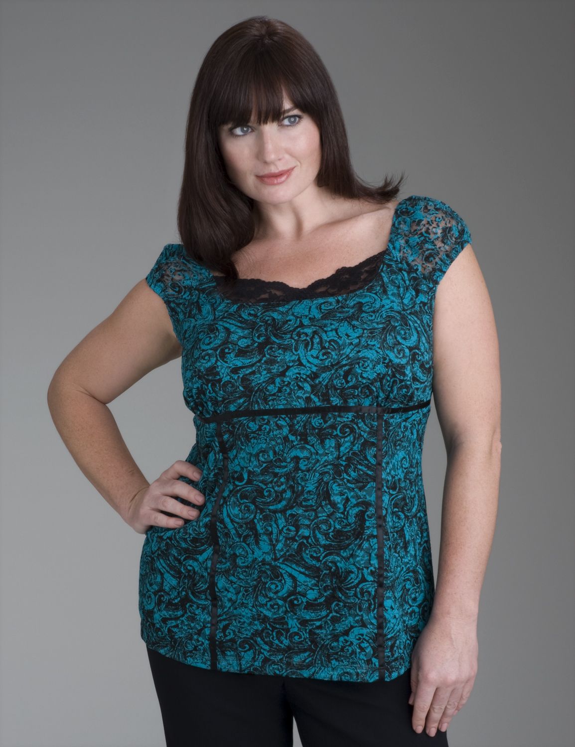 Cap sleeve lace top