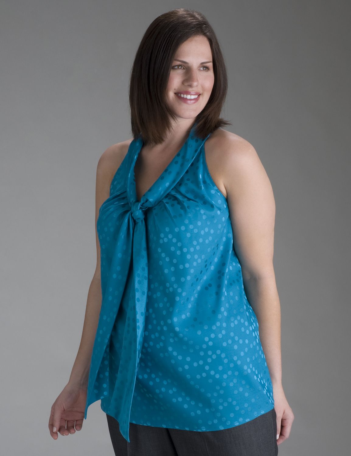 Tie neck shell