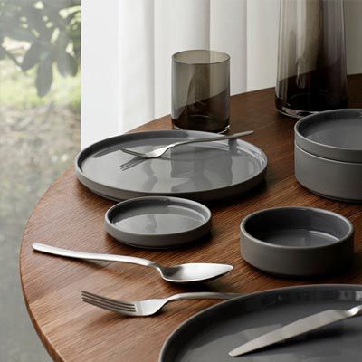 Dinnerware, Glassware and Flatware