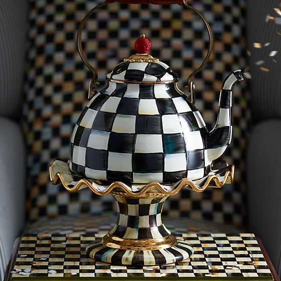 Courtly Check Fluted Cake Stand image eight