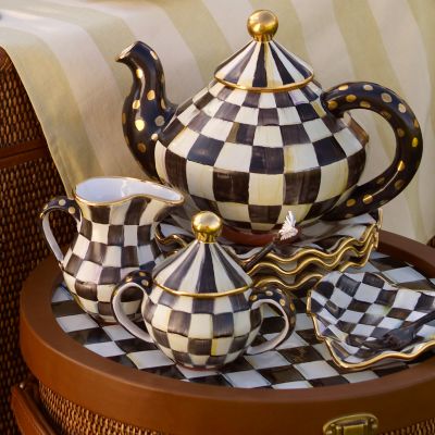 Courtly Check Teapot image three