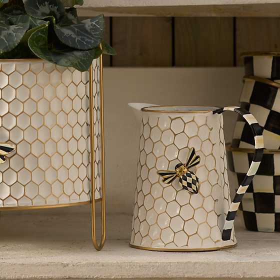 Honeycomb Tin Watering Can image two