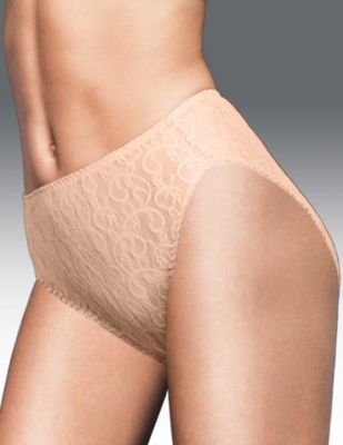 Maidenform&Acirc;&reg; Private Affair Hi-Cut Brief
