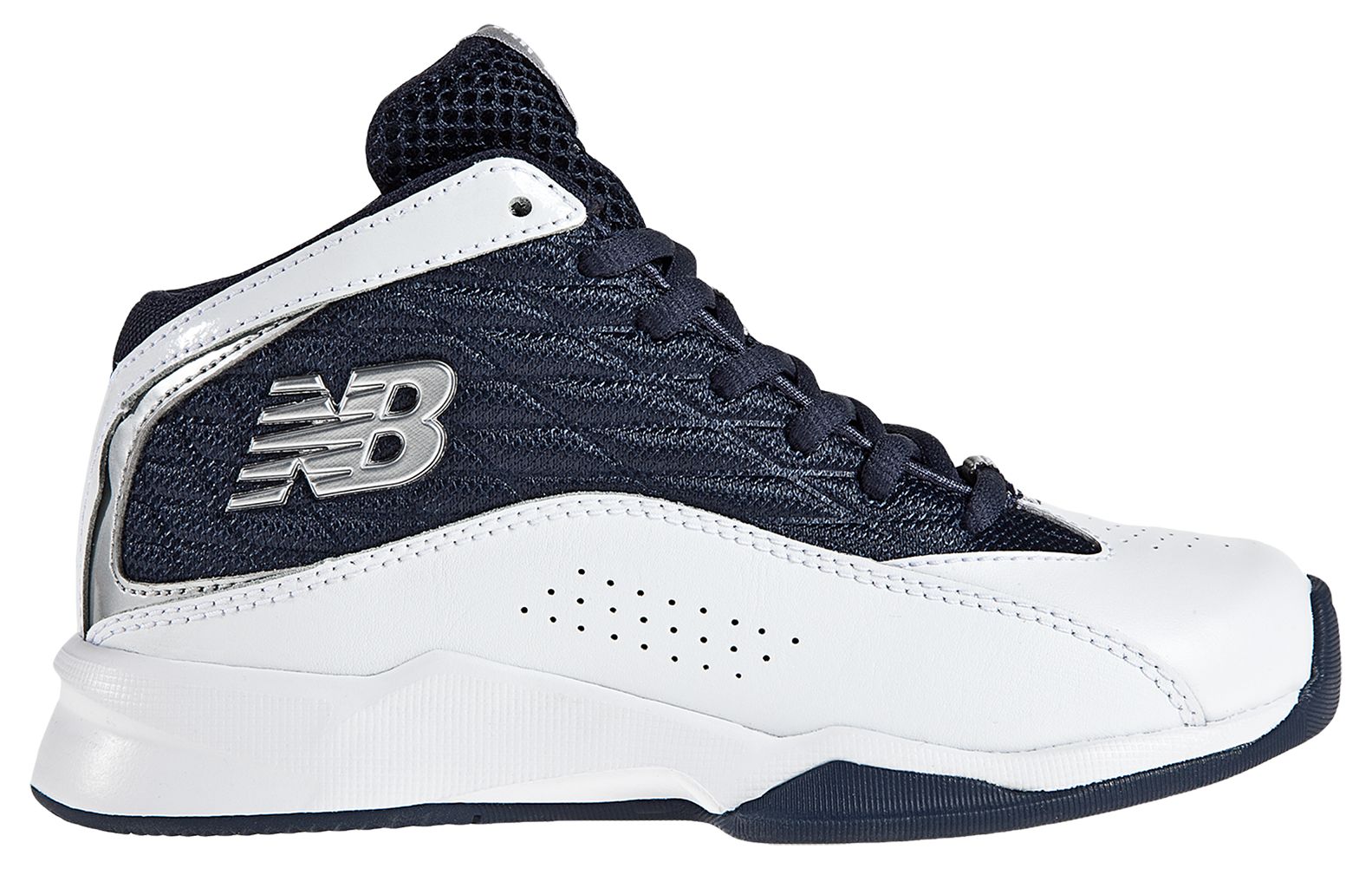 New Balance 907, White with Navy