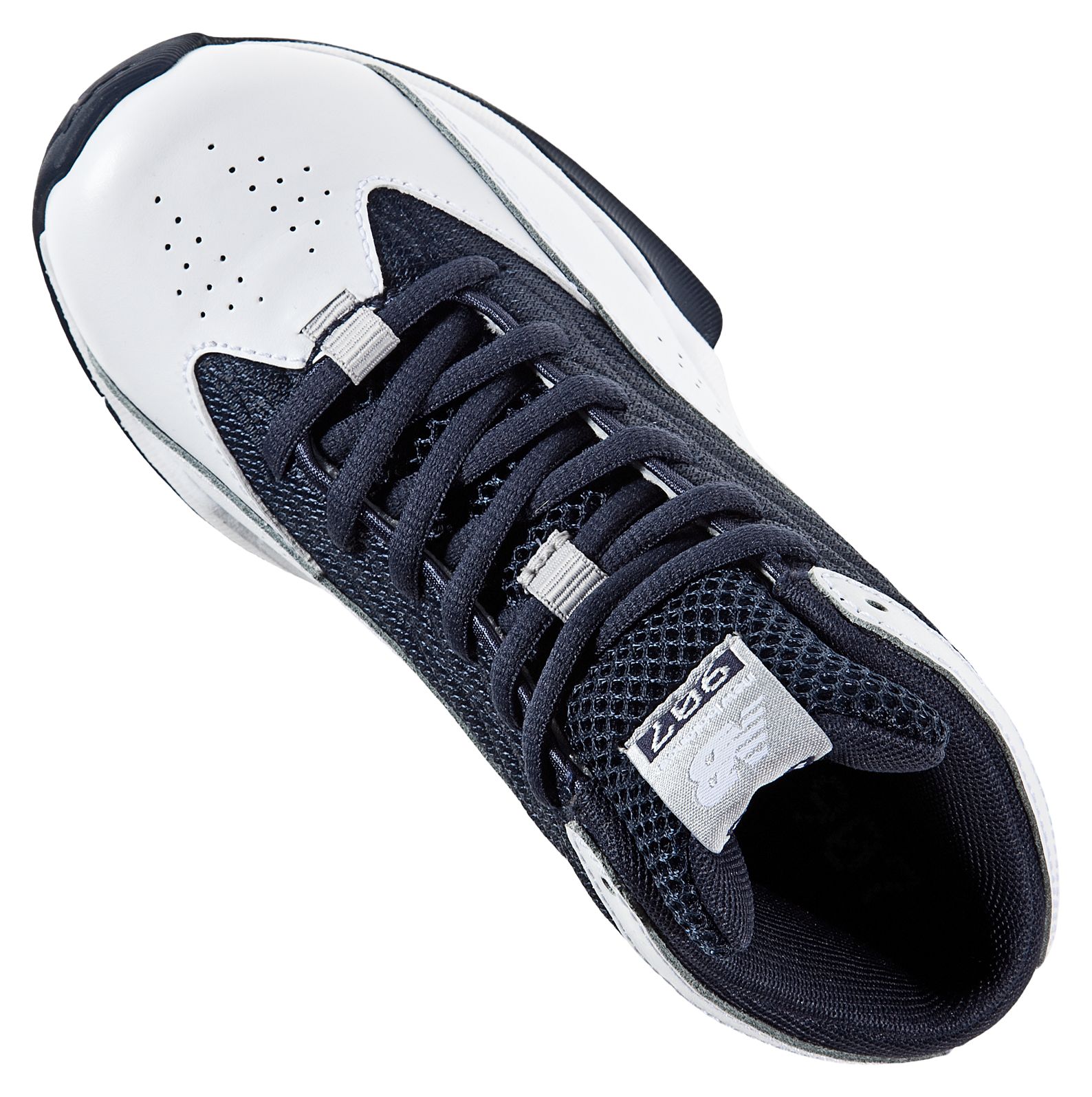 New Balance 907, 