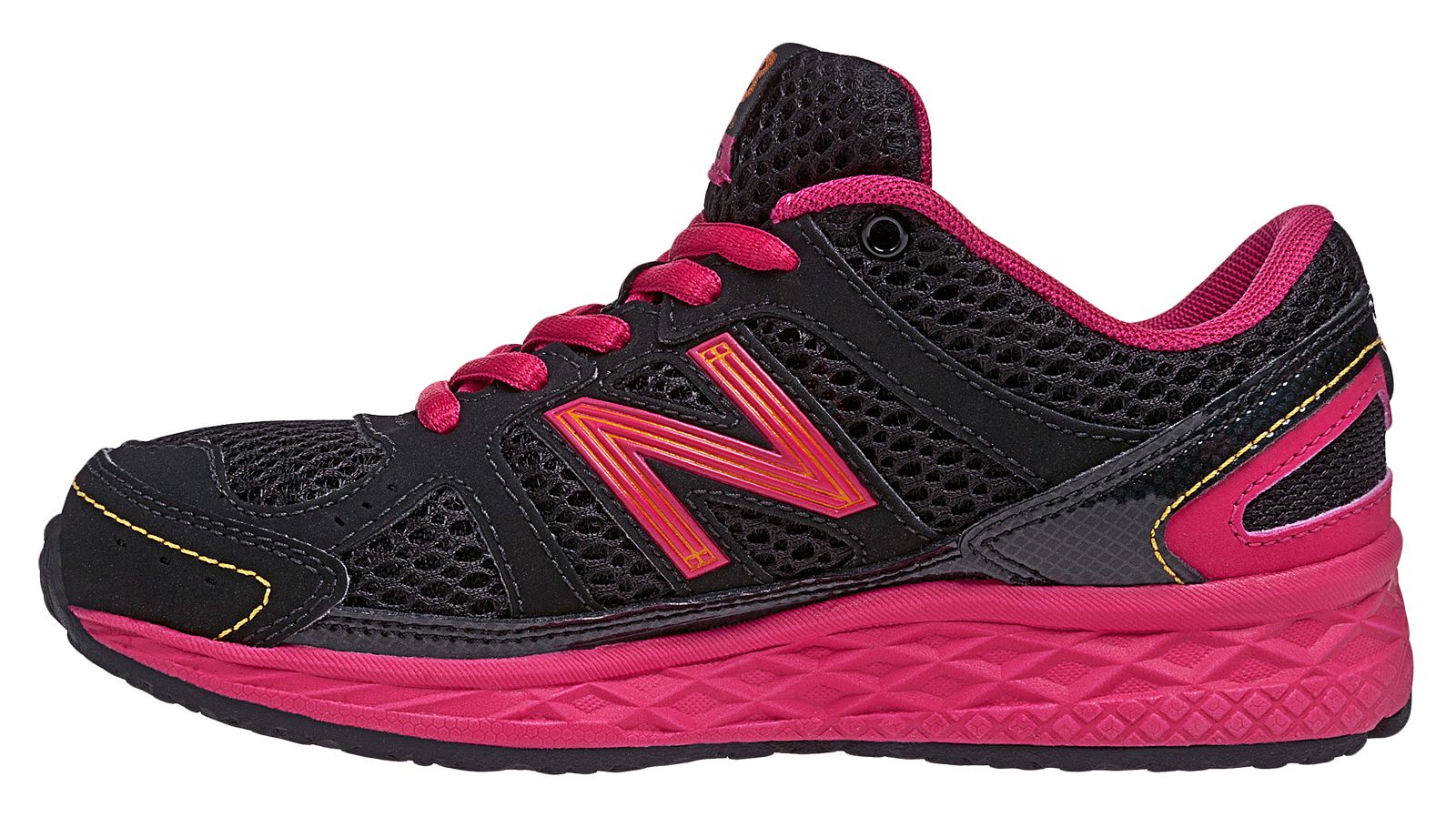 New Balance 750, Black with Pink