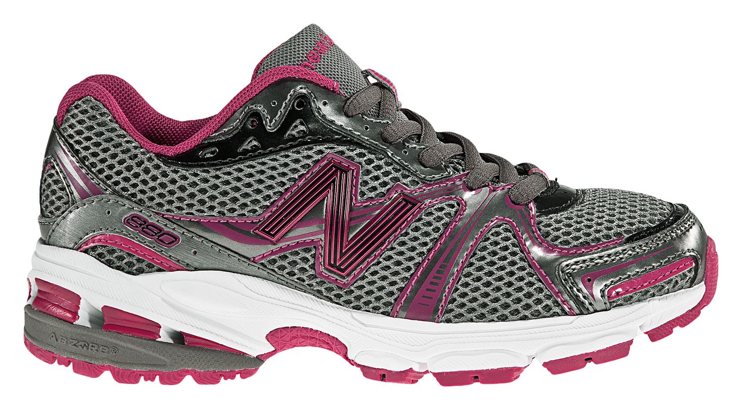New Balance 880