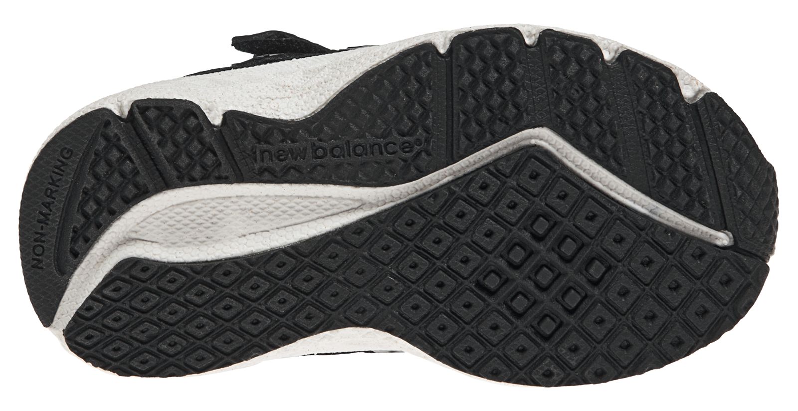 New Balance 790, Black with White