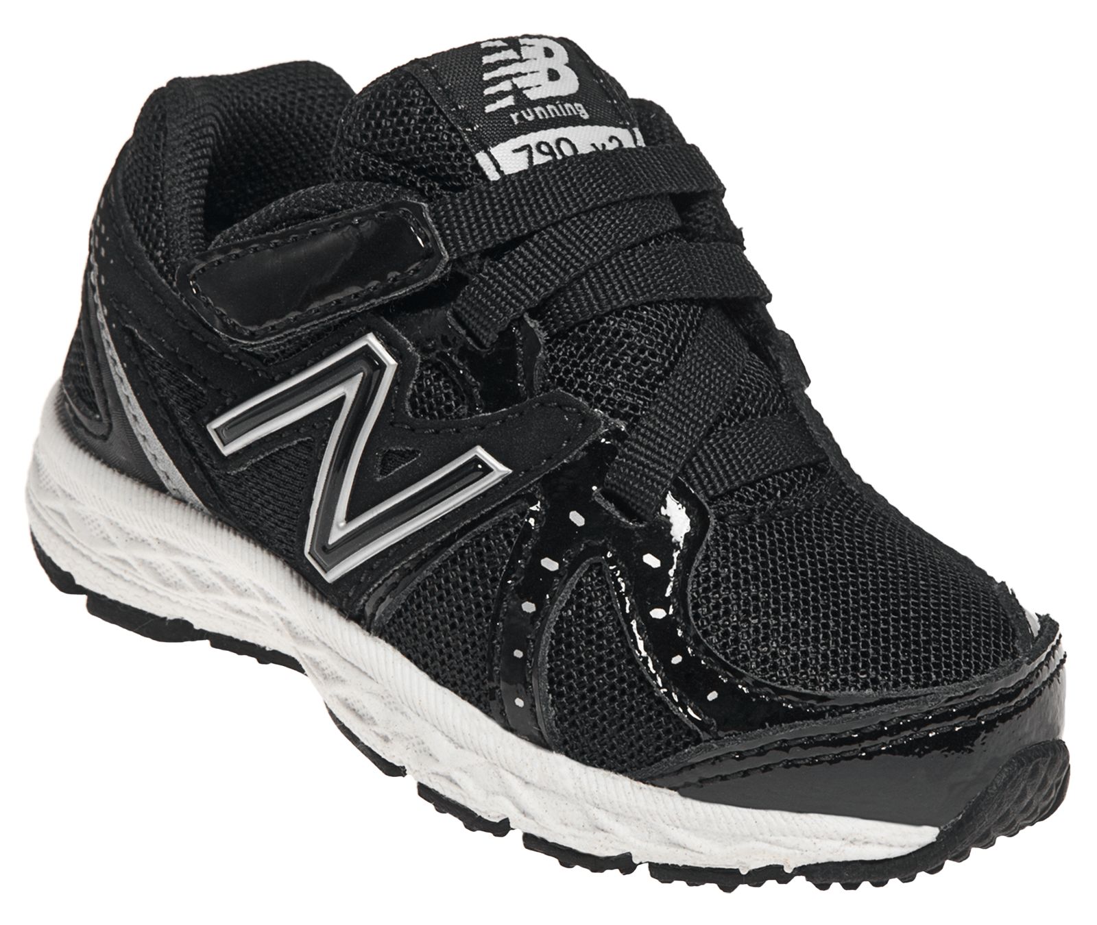 New Balance 790, Black with White