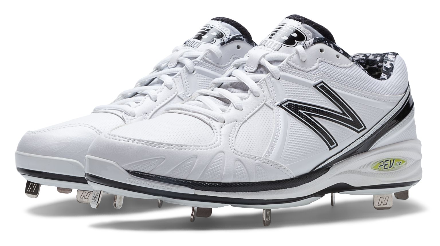 new balance men's l3000v2 metal low baseball cleats