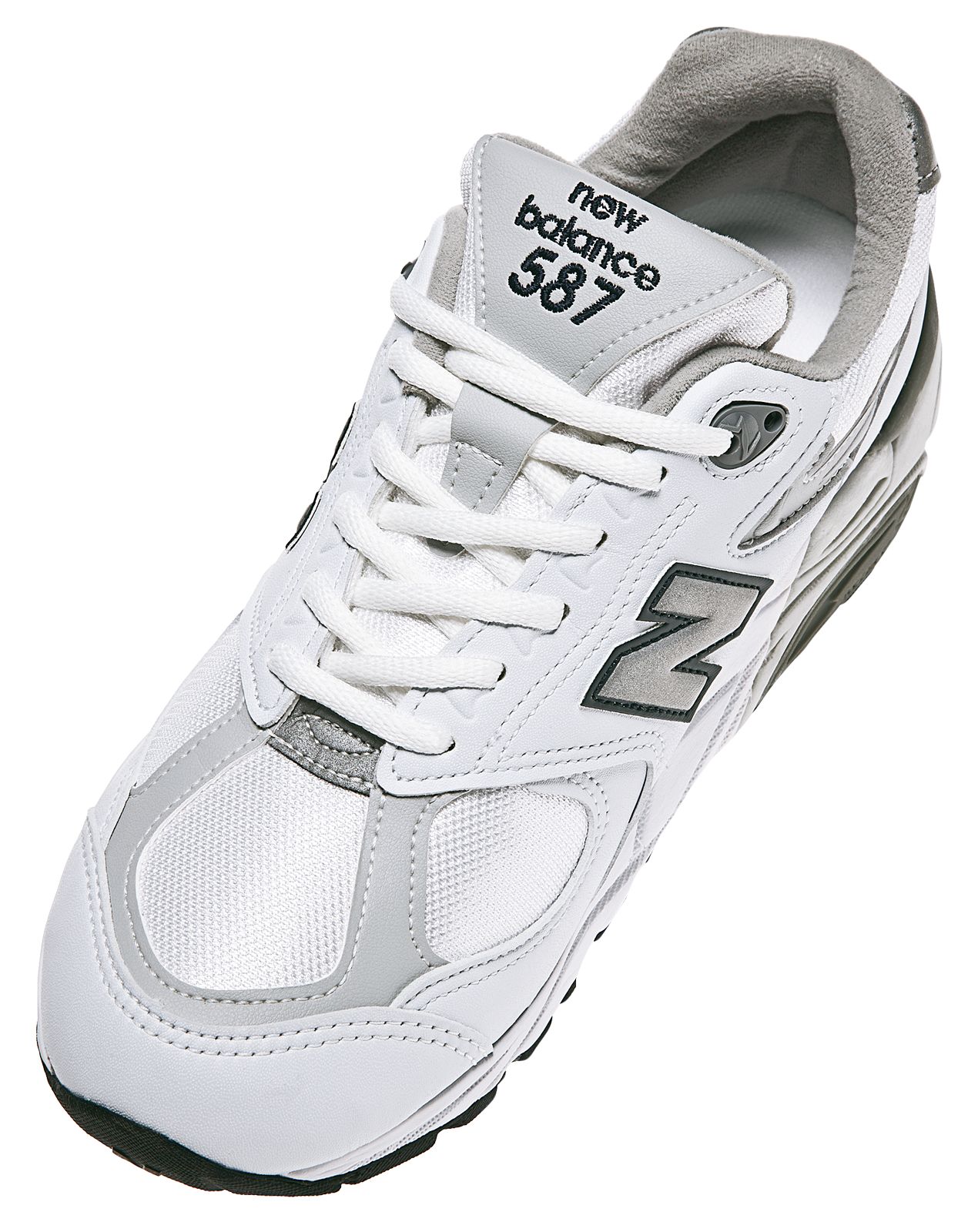 New Balance 587, 