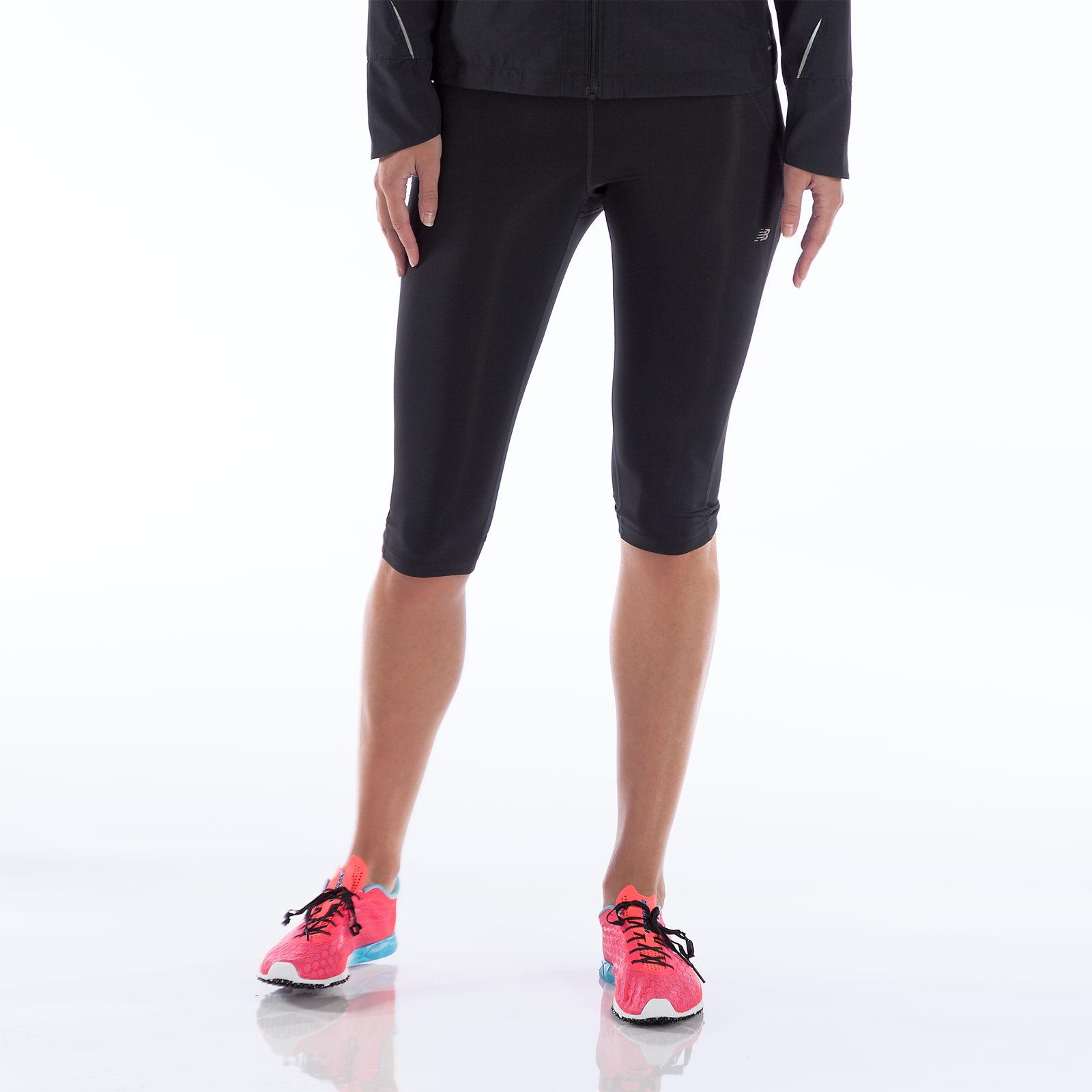 Go 2 Capri, Black with Pink