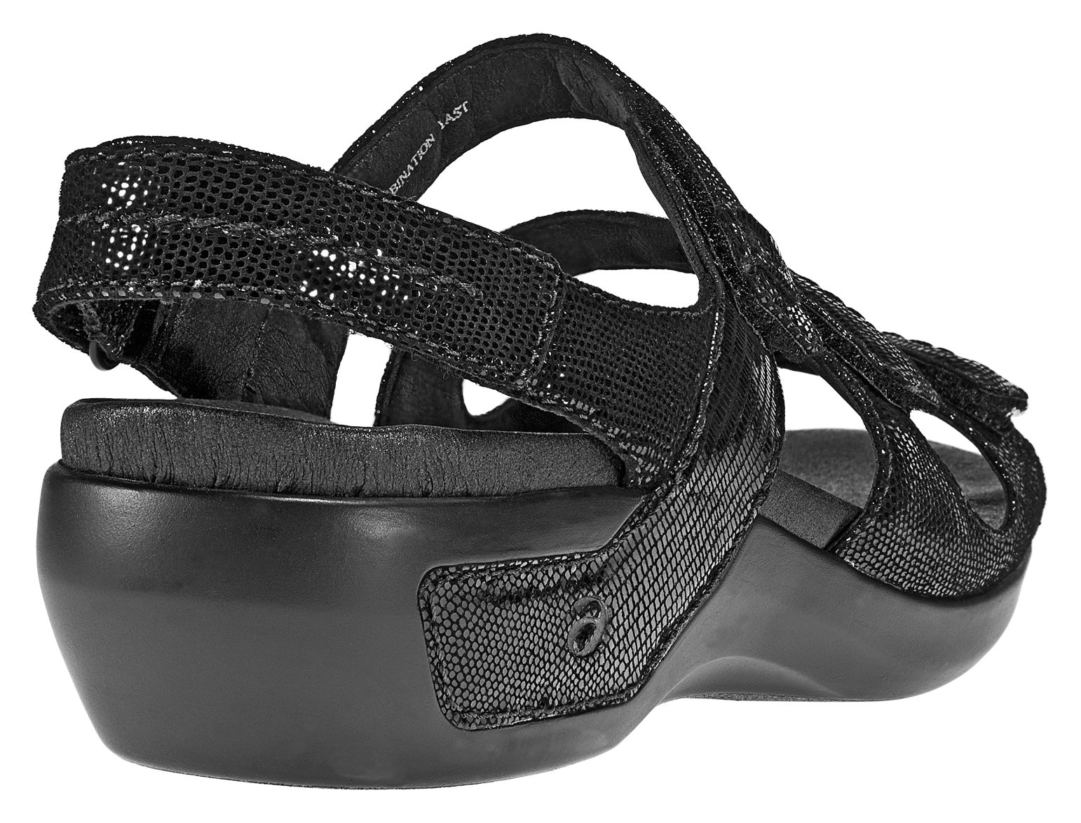 Aravon Keri, Black