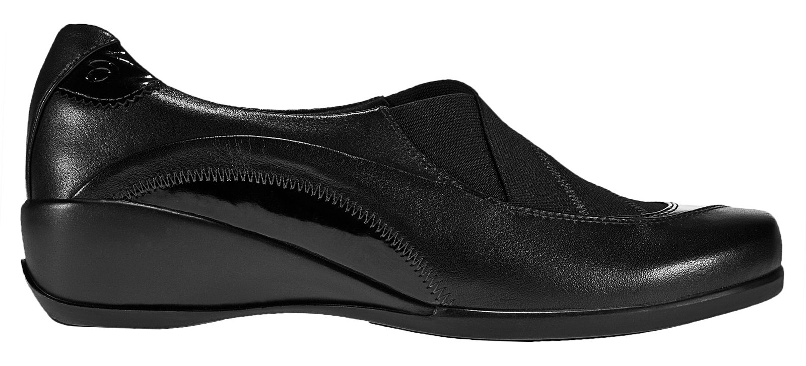 Aravon Tess, Black