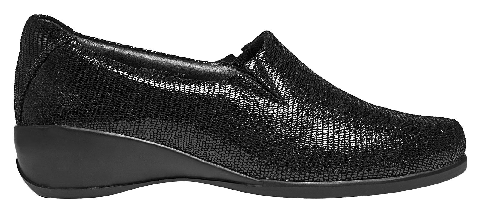 Aravon Tia, Black