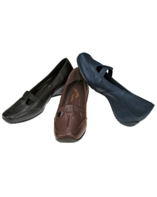 Jaunt Slip-On Shoes