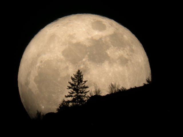 Super Moon