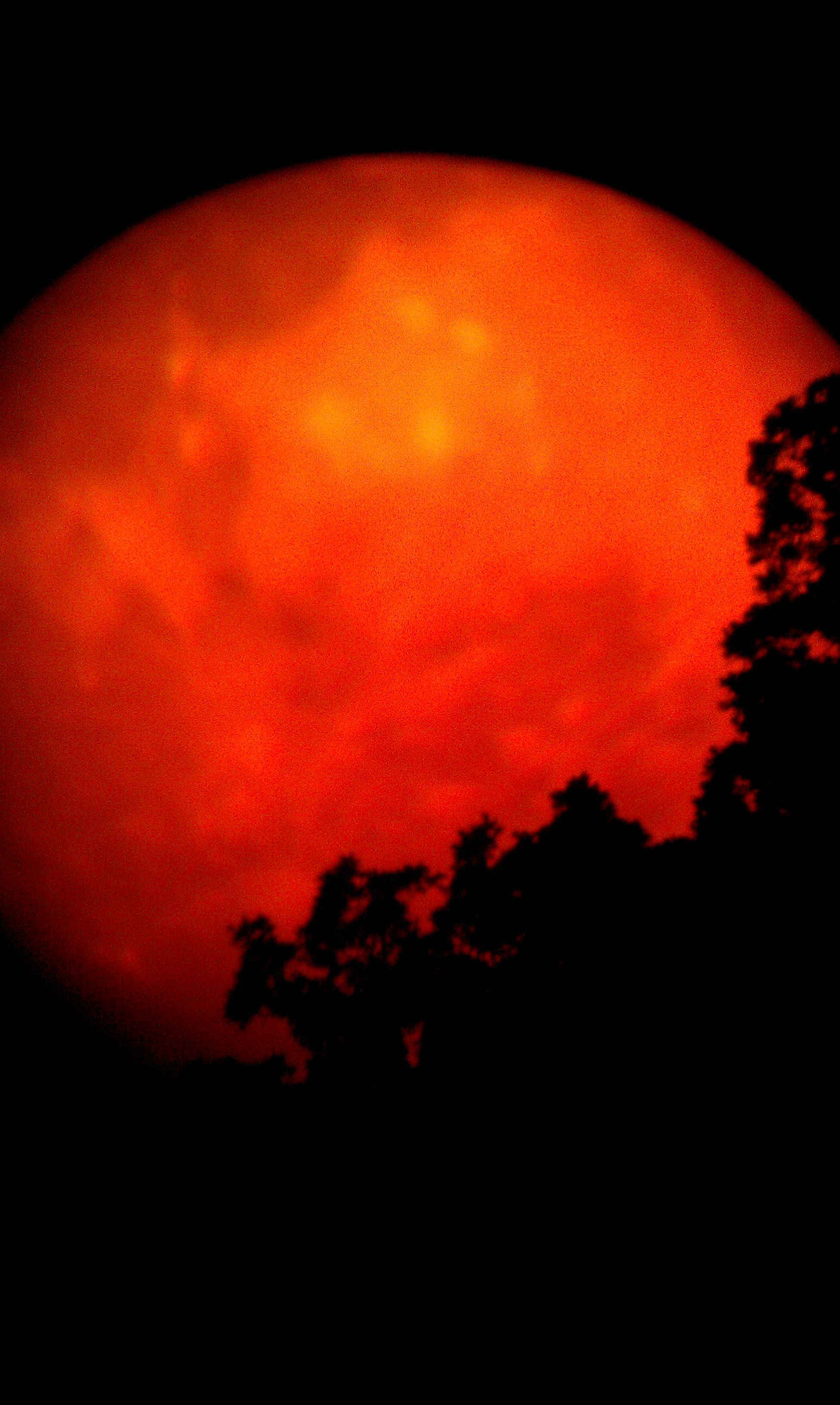 Red Moon