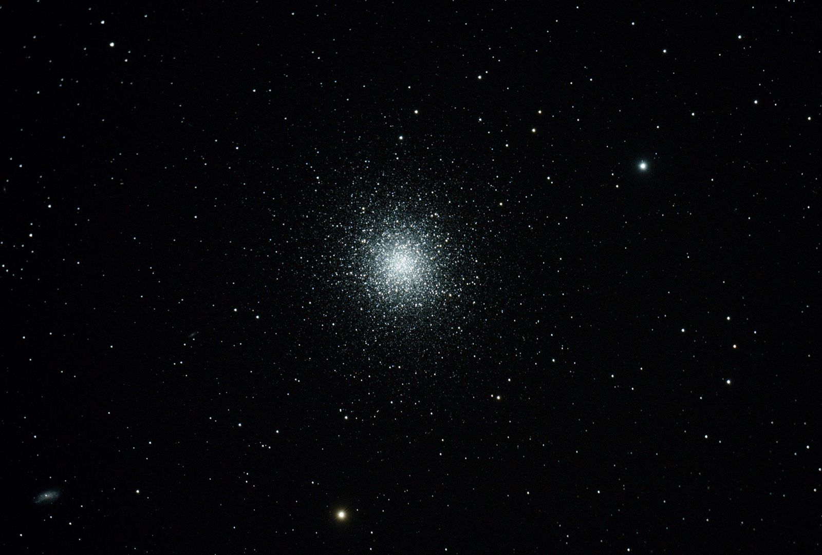 M13 - Globular Cluster in Hercules