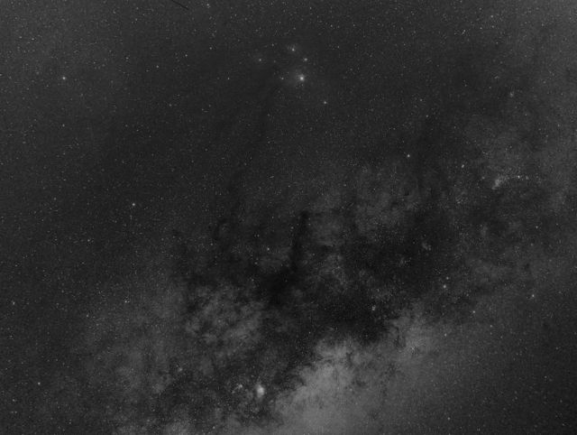 Central Milky Way Bulge (B&W)