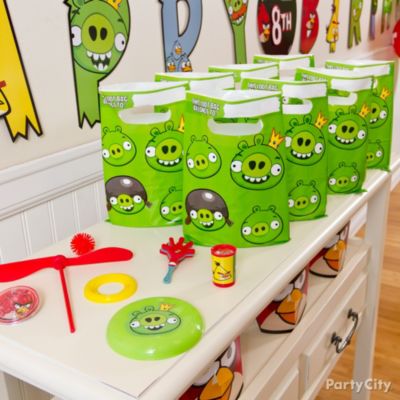Angry Birds Party Ideas: Favors