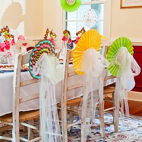 Throw an Adorable Jungle Animals Baby Shower - Party City