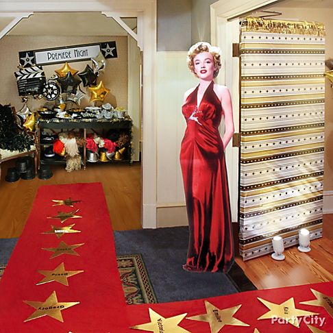 Wedding Party Entrance Ideas on Hollywood Party Ideas For The Oscars   Party City
