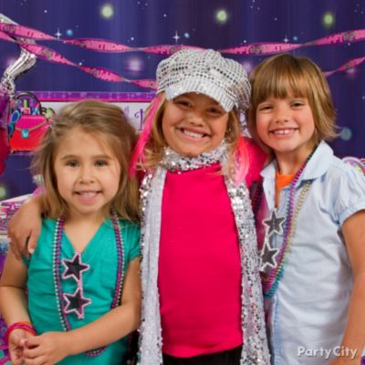 Glitzy Girl Party Dress-Up Ideas