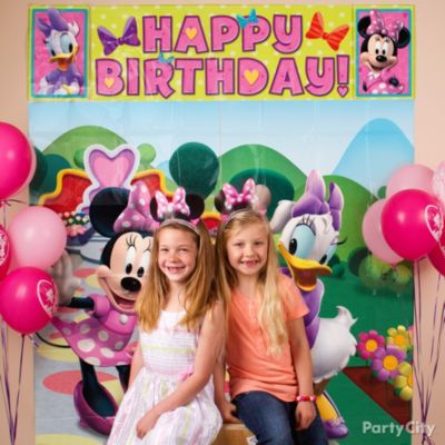 Minnie Mouse Party Ideas: Decorating